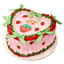 Load image into Gallery viewer, Heart Vintage Cake
