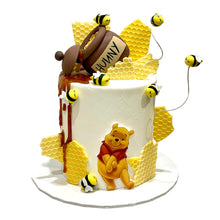 Load image into Gallery viewer, Winnie The Poo Cake
